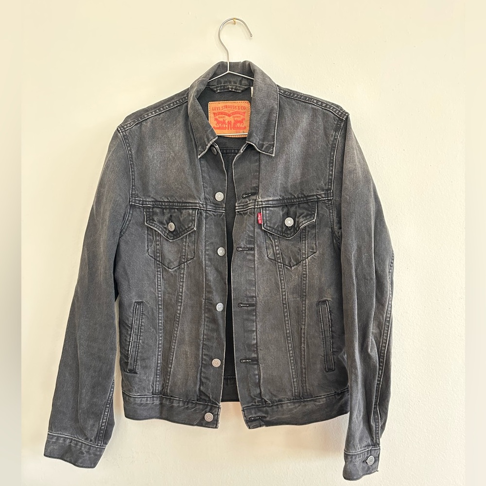 Vintage Levi’s Dark Grey Denim Trucker Jacket